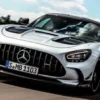 Mercedes-AMG GT Black Series: Kombinasi Kecepatan dan Elegansi